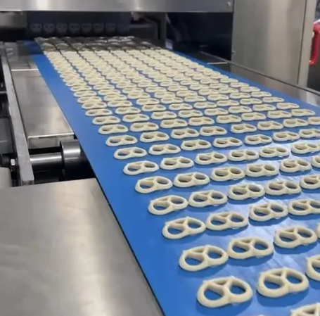 Cha&icirc;ne de production de casse-cro&ucirc;te de machine de fabrication de biscuits de bretzel machines alimentaires